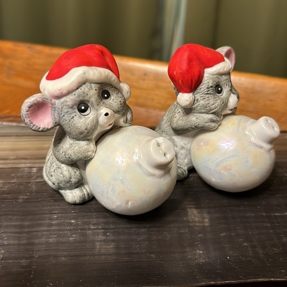 Vintage Christmas Kitsch Mouse S&P Shakers Vintage Christmas Mice S&P Shakers - Picture 9 of 14